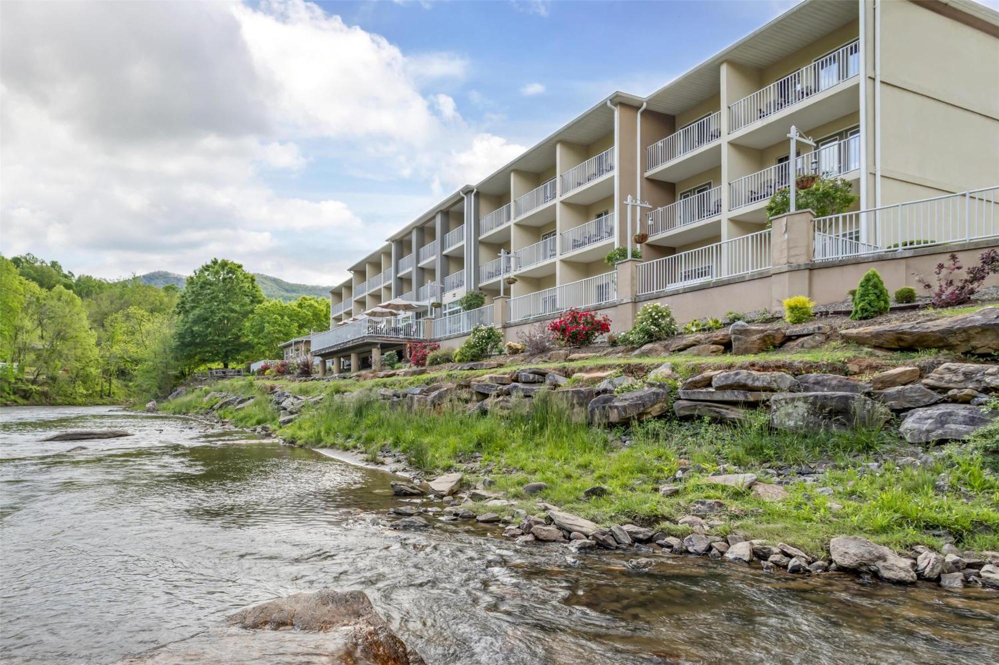 Best Western Plus River Escape Sylva / Dillsboro Zewnętrze zdjęcie