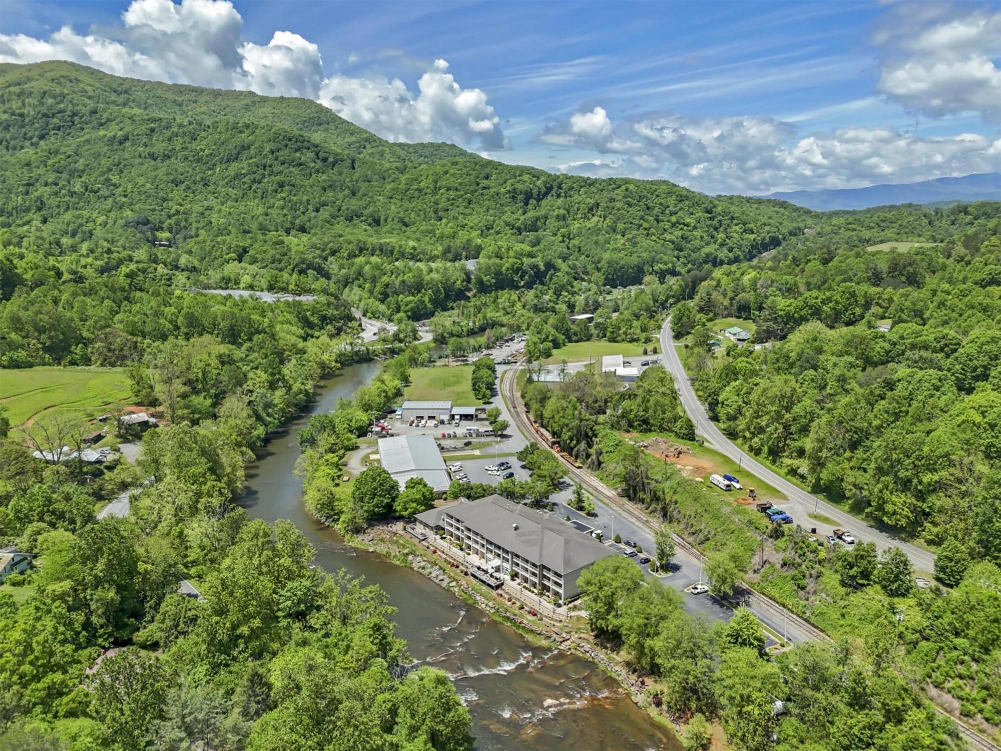 Best Western Plus River Escape Sylva / Dillsboro Zewnętrze zdjęcie